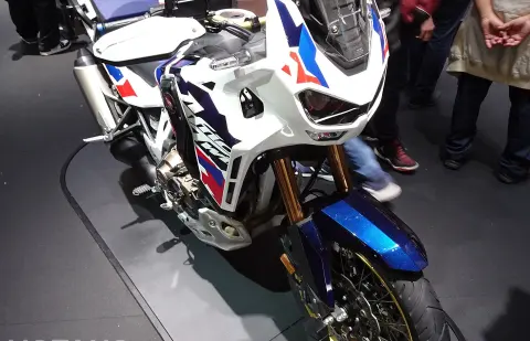 Honda Africa Twin Adventure Sports DCT – Radom