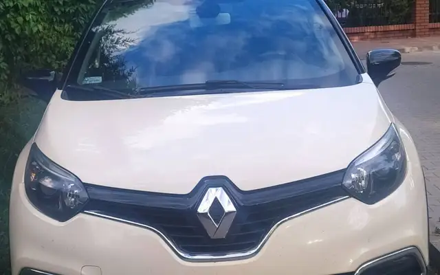 Renault Captur 0,9 drugi właściciel, kupiony w polskim salonie — zdjęcie 1 z 3