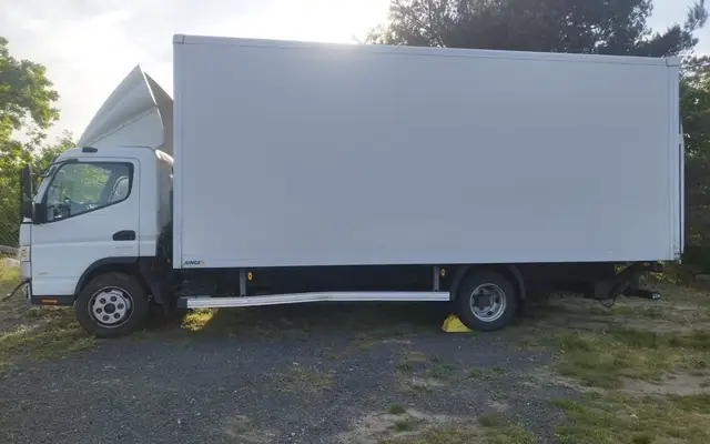 Mitsubishi Canter Fuso z 2018 — zdjęcie 1 z 3