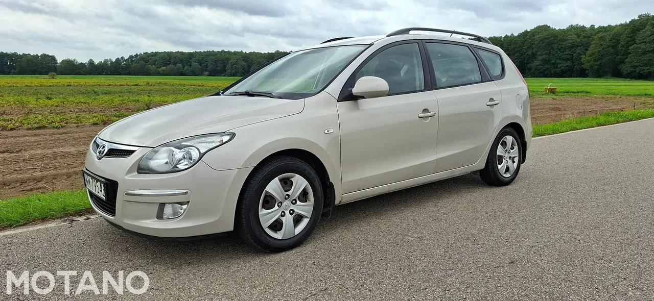 Spzredam HYundai i30CW — zdjęcie 1 z 7