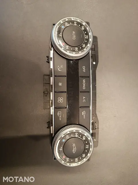 Oryginalny Panel Klimatyzacji Mercedes W204 Klasa C Stan Idealny